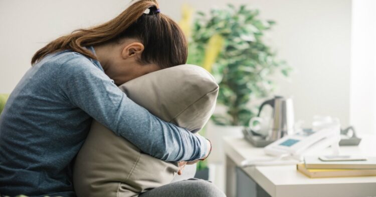 Lodhja emocionale: Pasoja e të qenurit të fortë për shumë kohë…