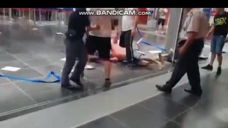 Përleshje e dy grupeve shqiptare në aeroportin e Perugias në Itali! 8 persona të arrestuar