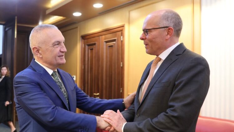 Meta takon deputetin gjerman: Theksova rëndësinë që ka nisja e negociatave të anëtarësimit në BE!