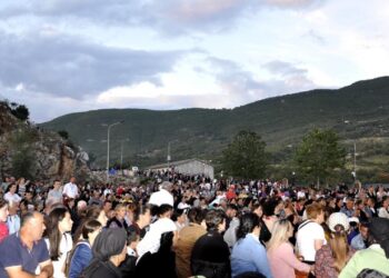 Pelegrinazhi në Kishën e Shna Ndout, Rama: Të dëgjohen dëshirat dhe lutjet për të gjithë pelegrinët nga Shqipëria dhe diaspora