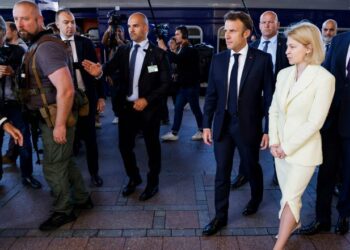 Macron në Ukrainë: Vizita në Kiev është mesazh i unitetit evropian