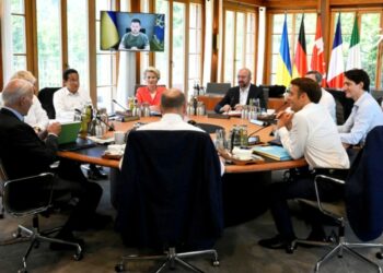 Zelensky në samitin e G7-ës: Lufta duhet të përfundojë para dimrit