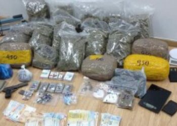 Zbulohet banda e trafikut të drogës në Athinë, në pranga dhe dy shqiptarë