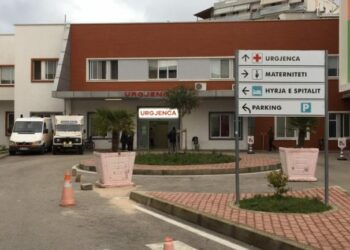 Zjarr në Spitalin e Sarandës, përfshihet nga flakët salla e pajisjeve radiologjike