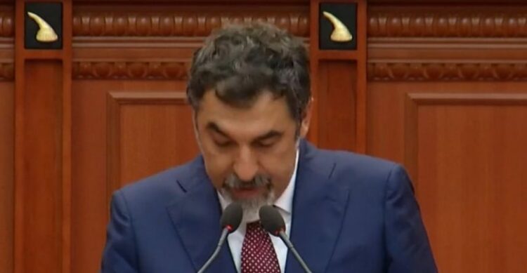 Çuçi-opozitës: Lini sherret dhe të bashkohemi për t’iu hequr pasuritë kriminelëve