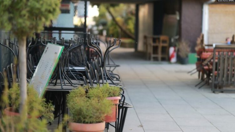 Në 2021 lulëzoi ndërtimi, hotelet, bizneset e shëndetit dhe IT, falimentuan lokalet e tregtia me pakicë