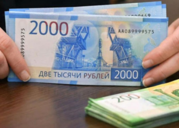 Rusia ka filluar t’i paguajë pensionistët e Mariupolit në rubla