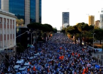 Protesta e Berishës, Meta: Imazhi më i bukur i një shoqërie të gjallë!