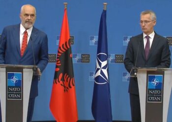 Stoltenberg falenderon Shqipërinë për ratifikimin e protokolleve: Edhe vizita në Ukrainë ishte dëshmi solidariteti