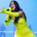 ‘Po vij në shtëpi’, Dua Lipa njofton se do të performojë sivjet në ‘Sunny Hill’