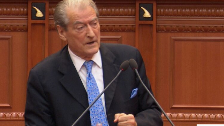 Berisha akuzon Ramën: Ti je promotor i arrestimit të Hashim Thaçit