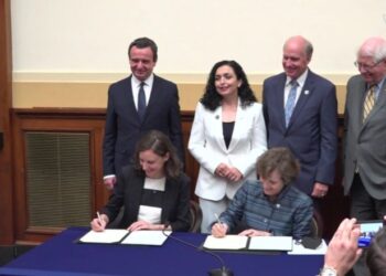 SHBA dhe Kosova nënshkruajnë marrëveshjen prej 236 miliardë dollarësh në fushën e energjisë