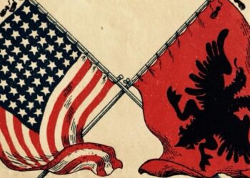 Sot 100 vite nga lidhja e marrëdhënieve diplomatike me SHBA-në, mbahet koncert në sheshin ‘Skënderbej’