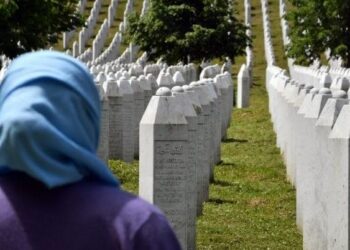 27 vjet nga masakra e Srebrenicës, Kurti: Serbia mohon me paturpësi gjenocidin