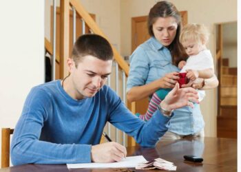 Shtrenjtohet jetesa/ Familjet shqiptare shpenzuan 30 milionë euro më shumë në qershor, vetëm për ushqime