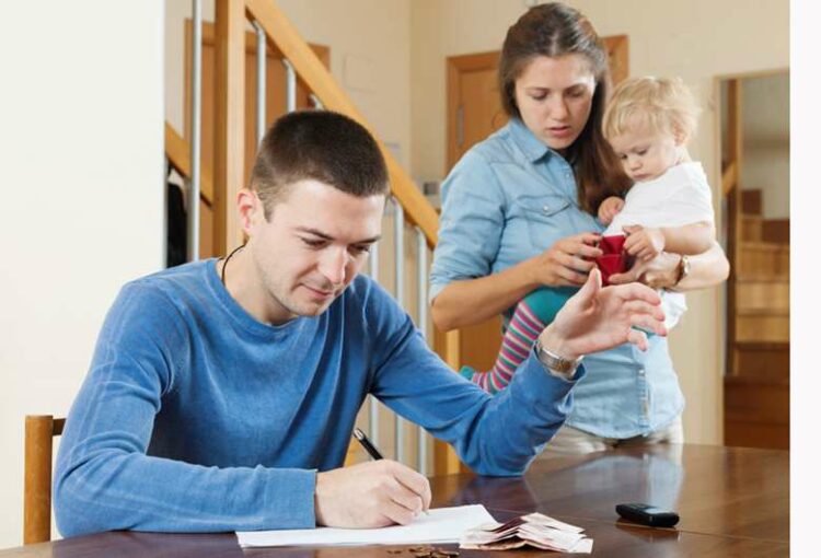 Shtrenjtohet jetesa/ Familjet shqiptare shpenzuan 30 milionë euro më shumë në qershor, vetëm për ushqime