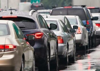 Një në pesë banorë ka makinë; Shqipëria, ndër të fundit në Europë për autoveturat në raport me popullsinë