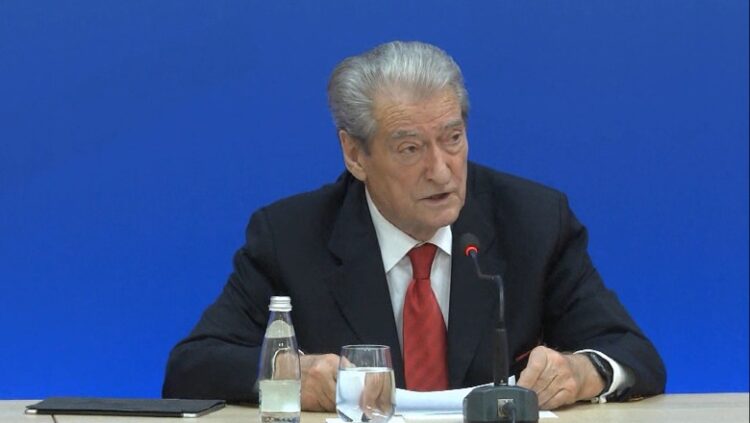 Berisha paralajmëron Ramën: Mos luaj me çmimin e energjisë ose përballu me revolta të fuqishme