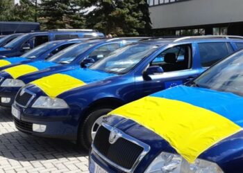 EULEX i dhuron 12 automjete policisë së Ukrainës