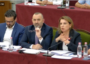 Seancë dëgjimore për hartën e re gjyqësore, Haxhia: Bëni më parë hartën territoriale!