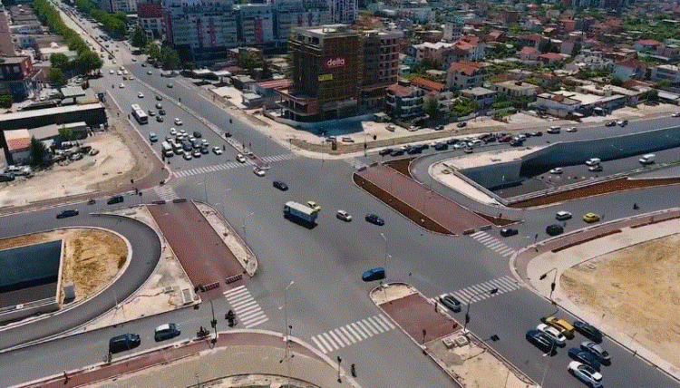Përfundojnë 5 tunelet në ish-sheshin Shqiponja, Rama publikon pamjet: Trafiku është lehtësuar ndjeshëm