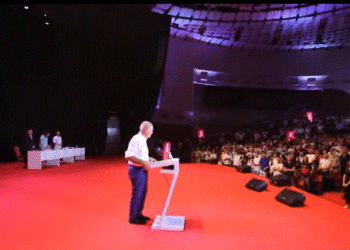 LSI bëhet ‘Partia e Lirisë’! Meta në krye: Ia vlen të vdesësh për Shqipërinë