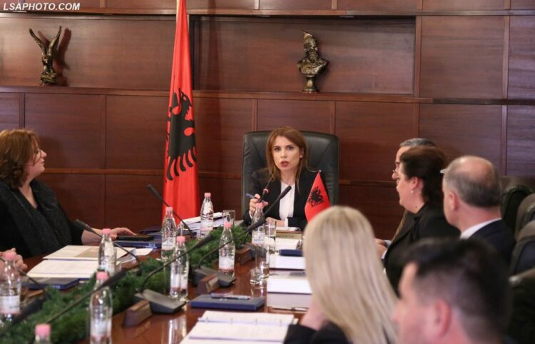 KLGJ ngre alarmin/ Nuk ka staf të trajnuar në Gjykata, mungojnë 257 punonjës në tre sektorë