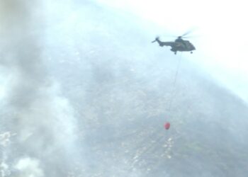 Situatë e vështirë nga zjarret në Evropë, evakuohen mijëra banorë