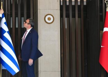 Tensione Turqi – Greqi, provokon ministri turk: Në dashtë Zoti, një ditë mund ta marrim ishullin grek me not