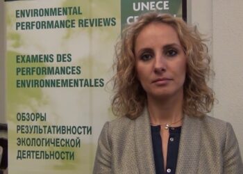 Rama shkarkon zv.ministren e Turizmit