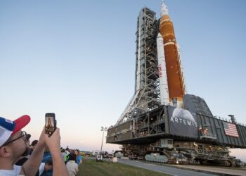 NASA rikthehet në hapësirë me misionin ‘Artemis’, po përgatitet të dërgojë përsëri astronautë në Hënë