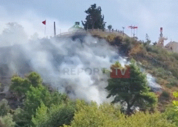 Vlorë/ Zjarr i qëllimshëm në Kuzum Baba, rrezikohet vendi i shenjtë i Bektashinjve dhe 10 banesa