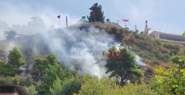 Vlorë/ Zjarr i qëllimshëm në Kuzum Baba, rrezikohet vendi i shenjtë i Bektashinjve dhe 10 banesa