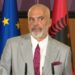 Flamuri shqiptar me yllin komunist/ Rama: Sekretari i PPSH-së është në krye të PD-së
