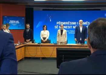 Rama- bizneseve: Filloni të prodhoni energji diellore, i bini lapsit