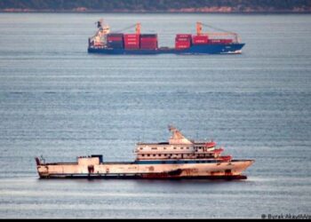 Tensione mes Turqisë dhe Greqisë! Anija turke qëllohet pas refuzimit të kontrollit!