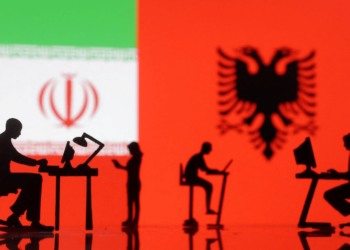 Sulmi kibernetik zbulon bisedimet sekrete mes Shqipërisë e Britanisë për emigrantët