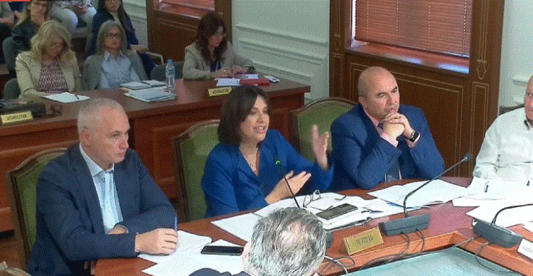 PS kërkon të futen në ‘sitë’ politikanët, jo spiunë në Kuvend! PD: Të hapen të gjitha dosjet e ish-sigurimit