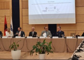 Lufta ndaj trafikimit të qenieve njerëzore, zëvendës ambasadori amerikan: Shqipëria ka përparuar, pamë rritje të ndjekjeve penale