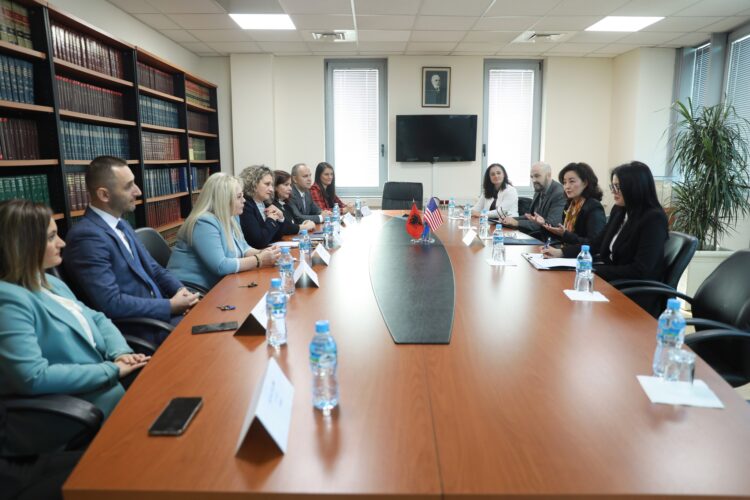 Yuri Kim takon gjyqtarët e GJKKO-së:  Shqipëria s’ka parë kurrë që zyrtarët e lartë të shpallen fajtor!