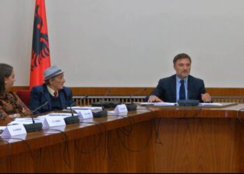 Hapja e dosjeve, Alibeaj: Akt patriotik i të gjithë deputetëve që e votuan! Do të sjellë paqe sociale