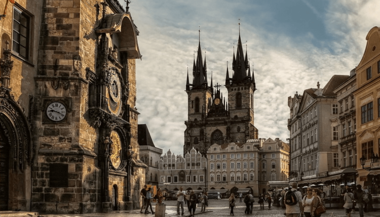 Çekia kërkon rikthimin e vizave për Shqipërinë