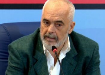 LIVE/ Rama takim me Rektorët e universiteteve: Jemi në një fazë të ndërmjetme pas reformës në arsim!