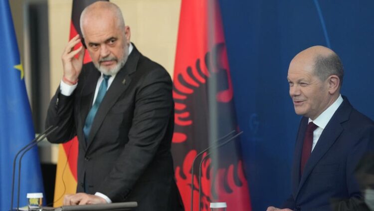 Rama niset sot drejt Gjermanisë, do nënshkruhen tre marrëveshje në Berlin për Ballkanin Perëndimor! Fokus edhe kriza energjetike