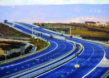 Qeveria lajmëron uljen e taksës në rrugën e Kombit: Të ardhurat me të larta se parashikimi