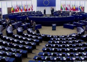 PE paraqet rekomandimet në lidhje me strategjinë për zgjerim: Ligji për kandidatët të jetë i ngjashëm me BE! Rezerva për Serbinë