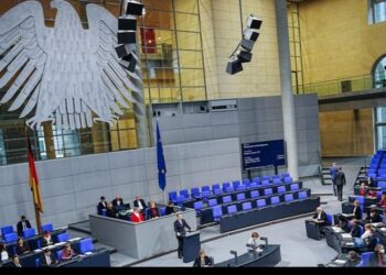 Gjermania miraton ligjin për azilkërkuesit dhe bashkimet familjare, lehtësohen procedurat për qëndrim të përhershëm