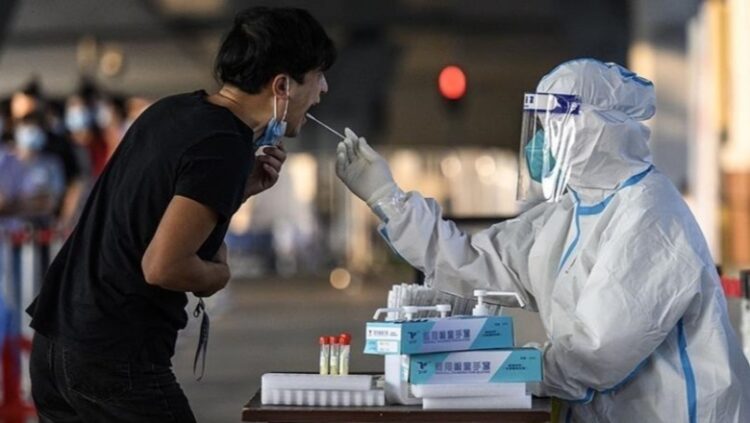 Kina sërish e rrezikuar nga përhapja e Covid-19: 10% e botës do infektohet sërish tre muajt e ardhshëm