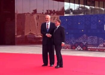 Samiti i BE/ Varhelyi në Tiranë: Partneritet, kjo është ajo ç’ ka ofrojmë për Ballkanin Perëndimor