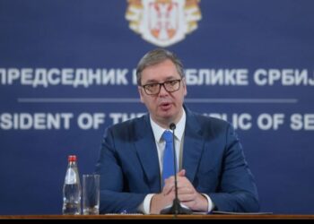 Tensionet në veri të Kosovës, Vuçiç: Heqja e barrikadave do të bëhet brenda 48 orëve